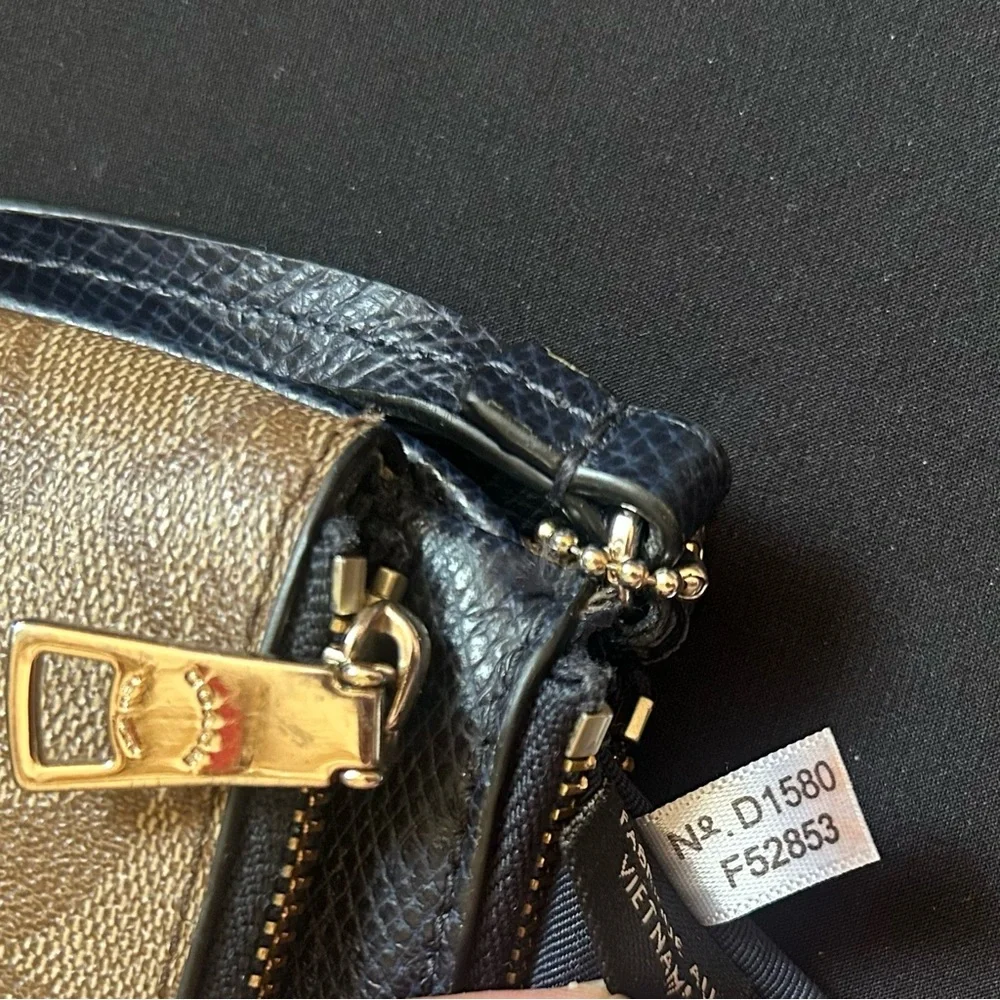 COACH Wristlet - Picture 8 of 9